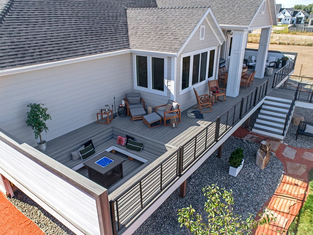 Как чистить и поддерживать перила террасы?