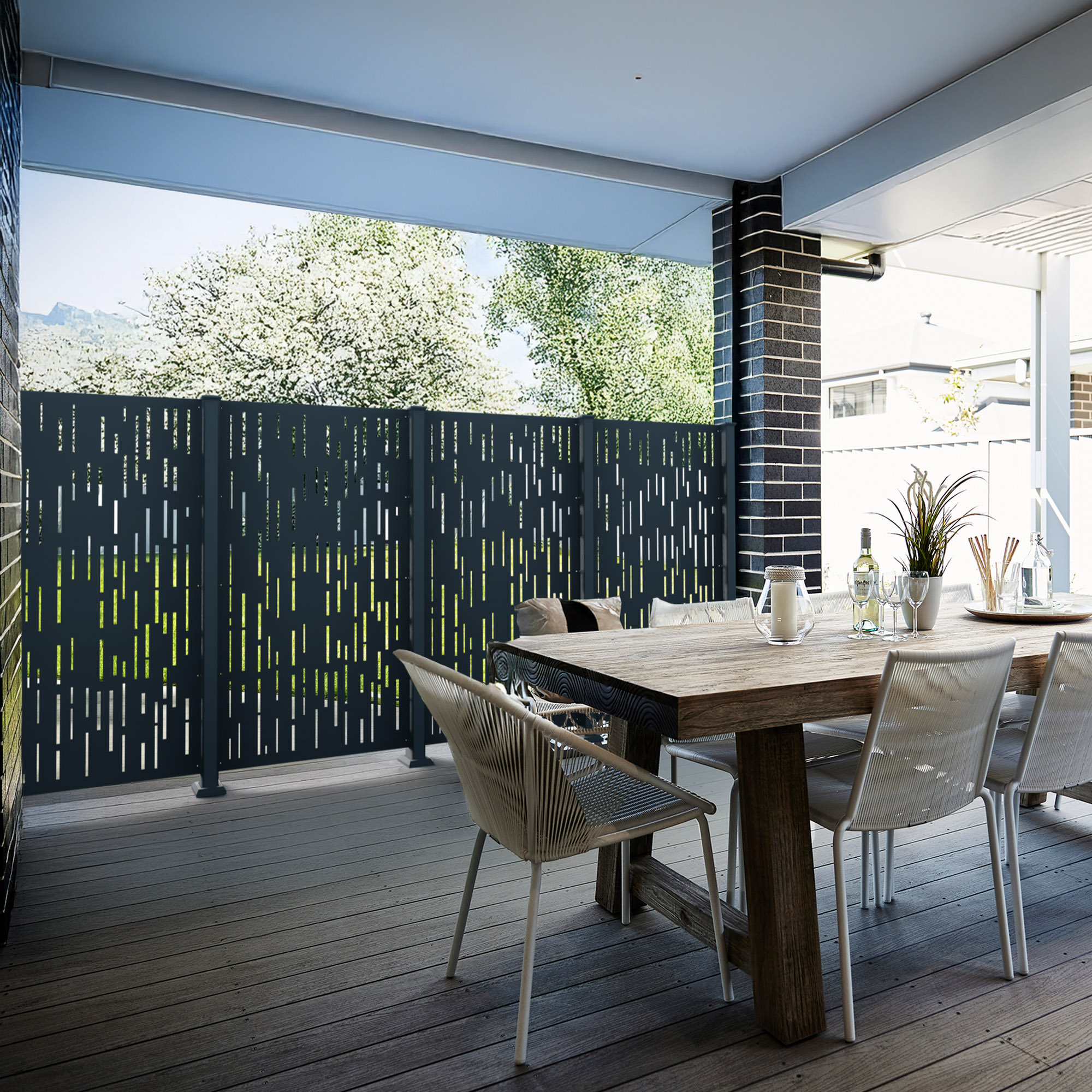 Каковы преимущества использования экрана конфиденциальности на заборе?