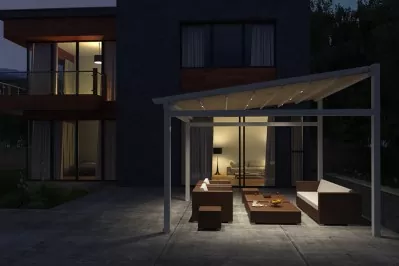 Electric retractable pergola side profile with hidden drainage column